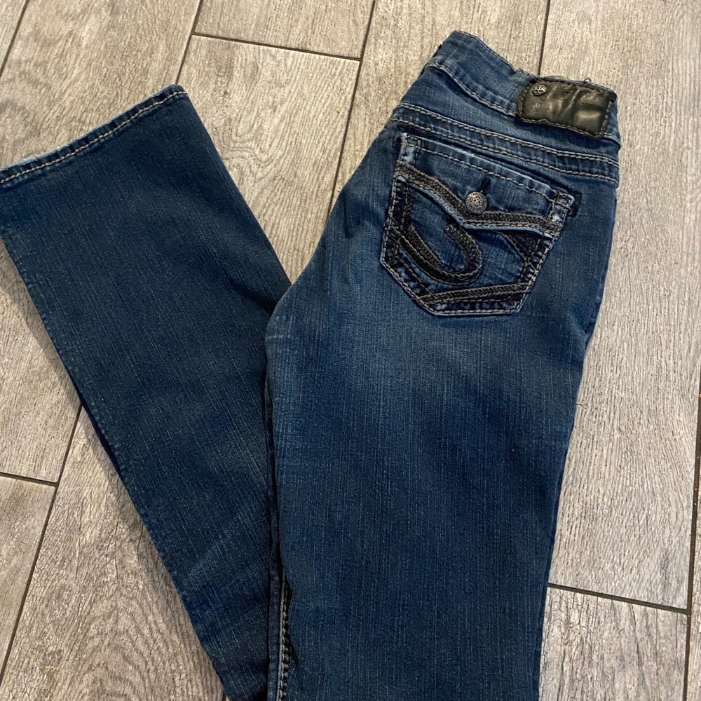 Silver jeans
W26xL33
Sukimid slim boot
Medium/Dark denim